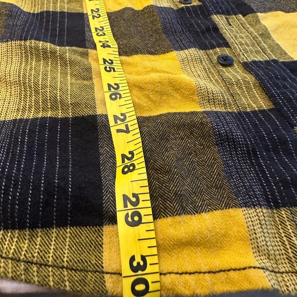 The North Face Plaid Yellow and Black Casual Button Down Shirt Men’s Small - Picture 6 of 7